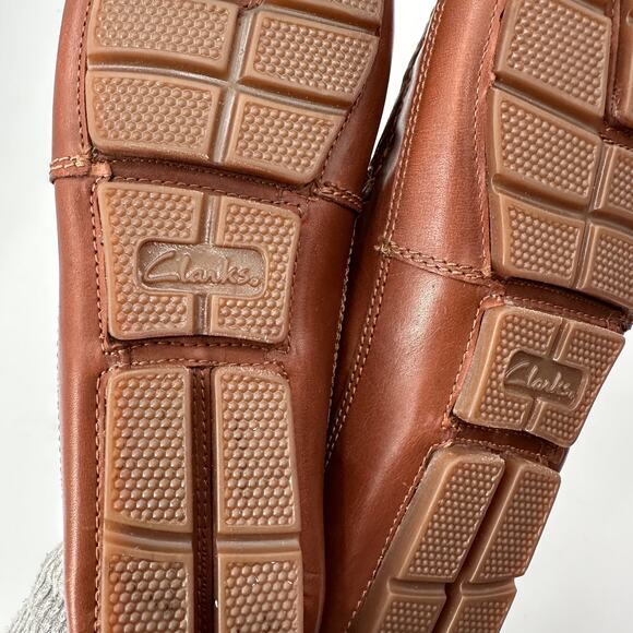 CLARKS Cognac Brown Markman Way Loafer // 10 - Picture 9 of 12